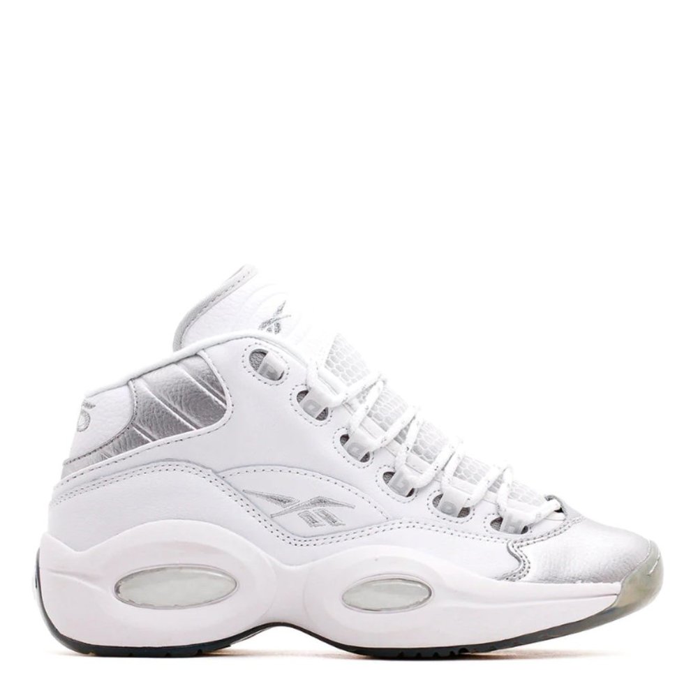 Reebok Question Mid Basketball shoe size 7.5 Men's/8 Women's